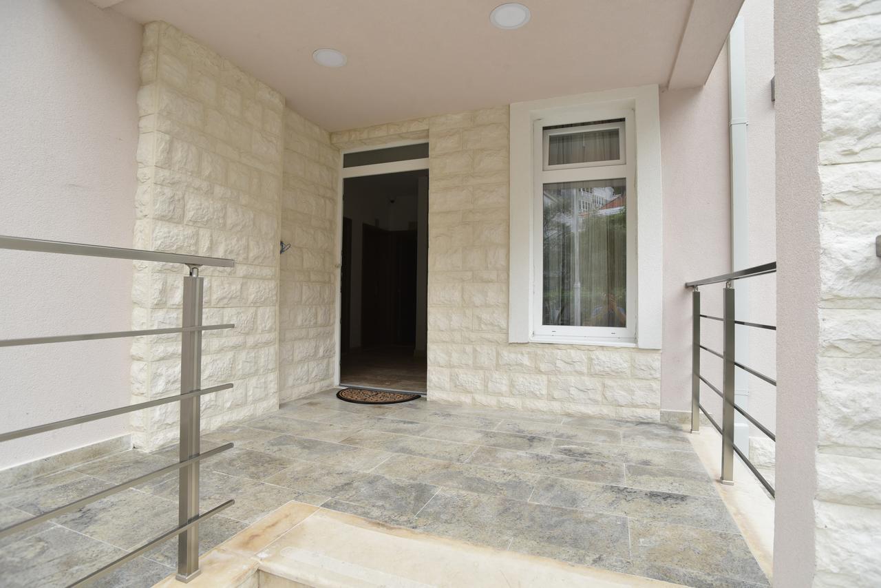 Apartment L Palace 布德瓦 外观 照片