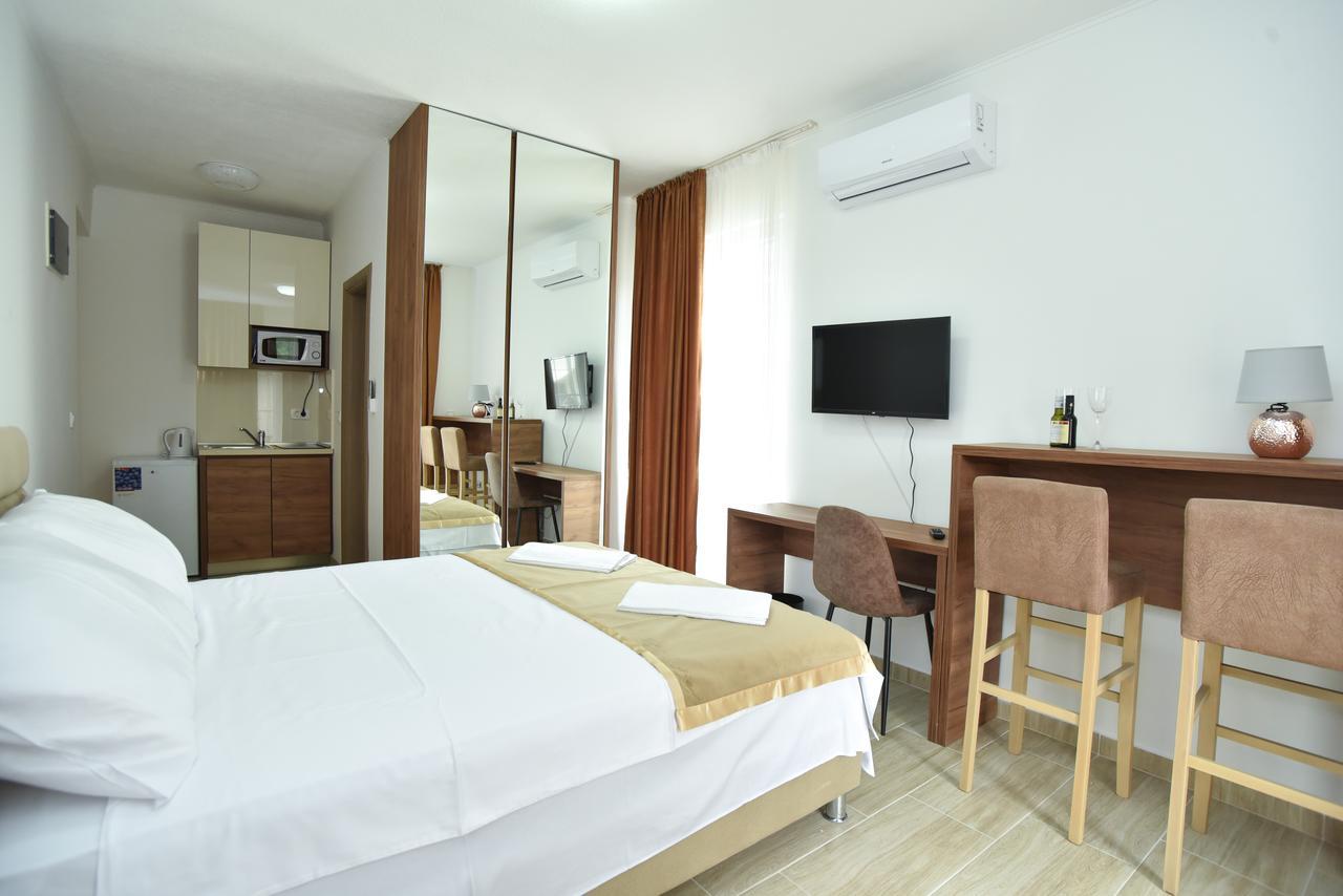 Apartment L Palace 布德瓦 外观 照片