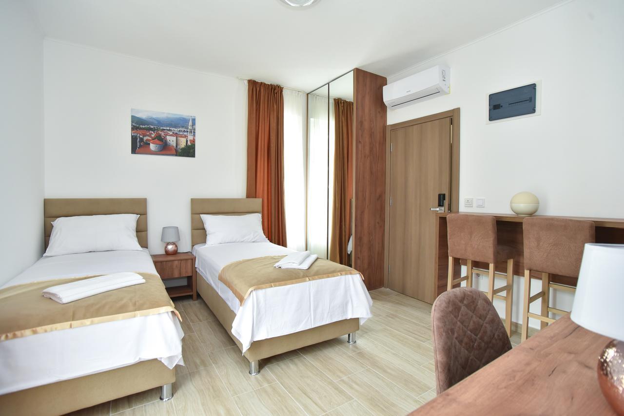 Apartment L Palace 布德瓦 外观 照片